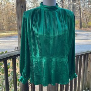 BEAUTIFUL vintage nilani blouse